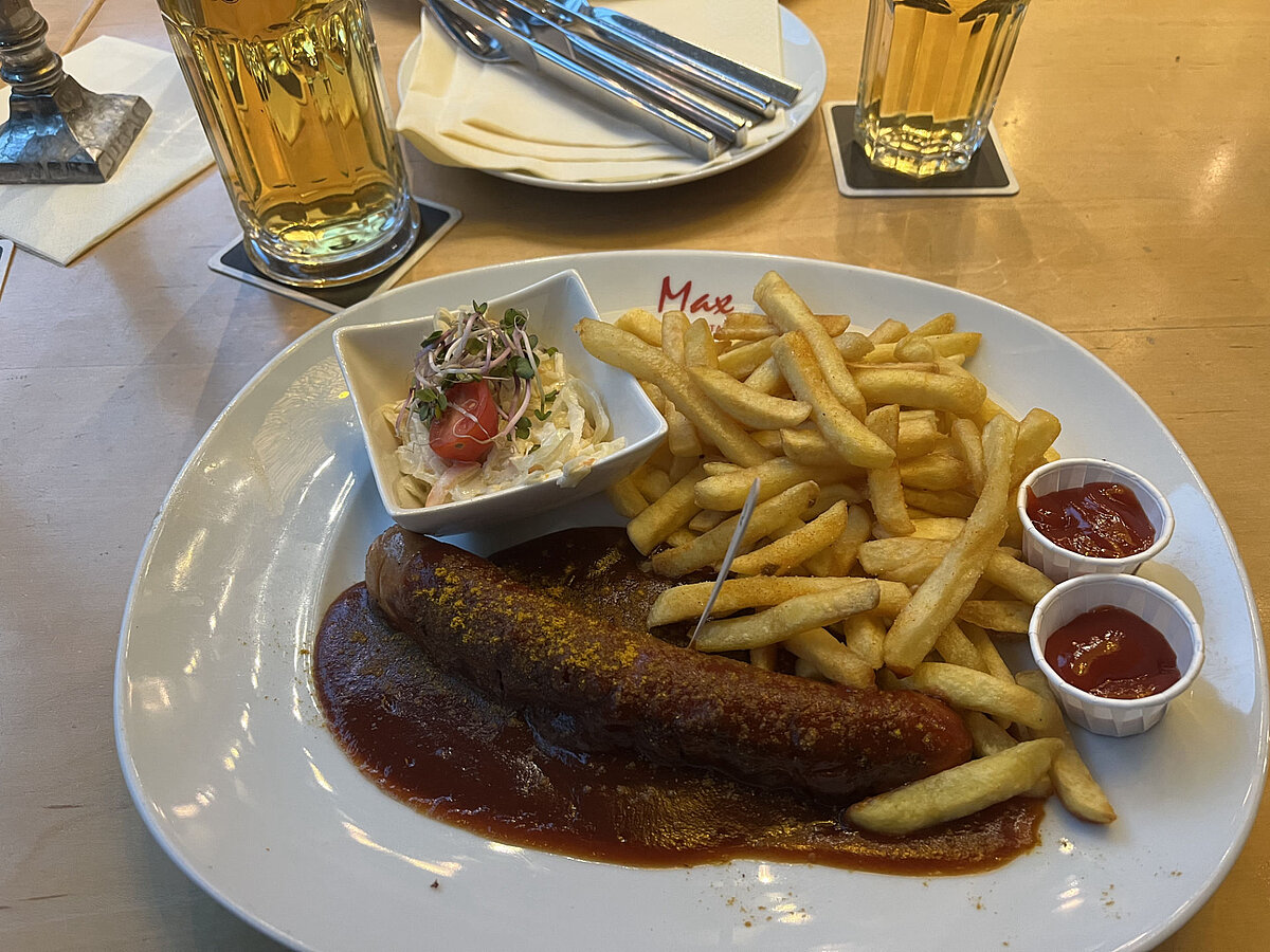 Currywurst (Schärfegrad 4)